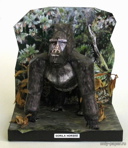 Модель горной гориллы из бумаги/картона