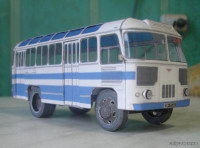 Модель автобуса ПАЗ-652Б из бумаги/картона