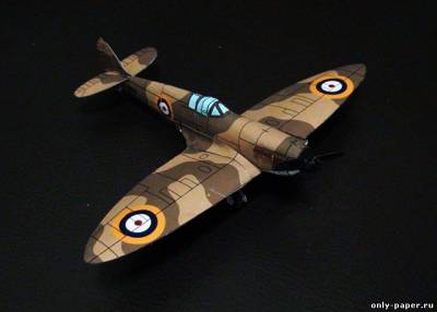 Модель самолета Supermarine Spitfire Mk I Early из бумаги/картона