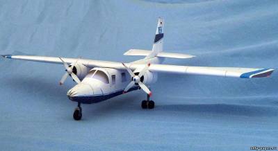 Модель самолета Britten-Norman BN-2 Islander из бумаги/картона
