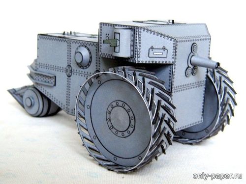 Модель трехколесного парового танка из бумаги/картона