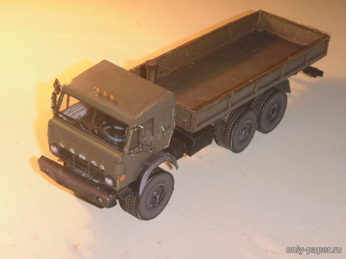 Модель грузовика КамАЗ-43114, КамАЗ-43118 из бумаги/картона