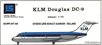 Модель самолета KLM Douglas DC-9 из бумаги/картона