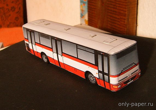 Модель автобуса Karosa B951/952/931/932 из бумаги/картона