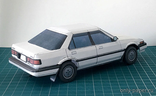 Модель автомобиля Honda 1986 Accord из бумаги/картона
