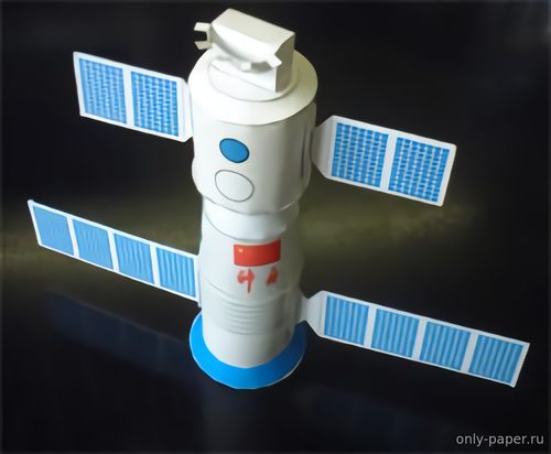 Модель орбитальной станции «Шэньчжоу-6» из бумаги/картона