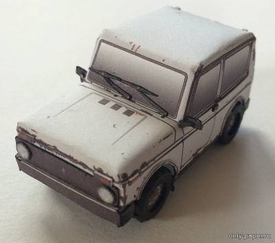Модель автомобиля ВАЗ-2121 Нива из бумаги/картона