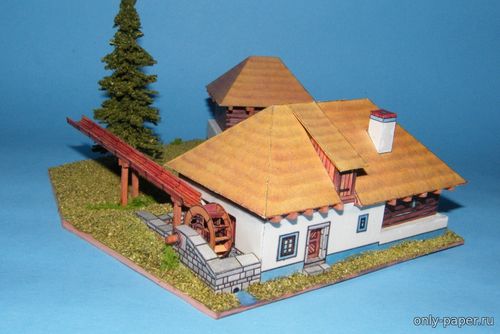 Модель мельницы из средней Чехии из бумаги/картона