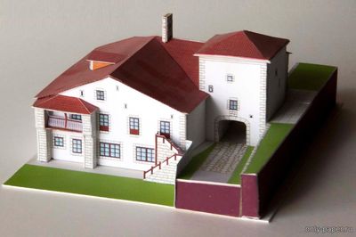 Модель дворца «Ла Касона» в Туданке из бумаги/картона