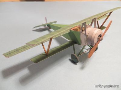 Модель самолета Nieuport Triplan из бумаги/картона