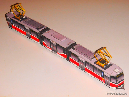 Модель трамвая CKD Tatra KT8D5.RN2P из бумаги/картона