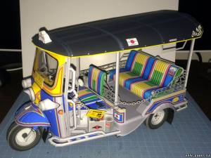 Сборная бумажная модель / scale paper model, papercraft Моторикша / трехколесное такси TUK TUK 