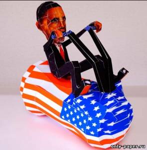 Модель фигуры президента Барака Обамы из бумаги/картона