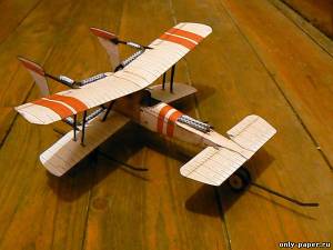 Модель Steampunk X-Wing Biplane Fighter из бумаги/картона