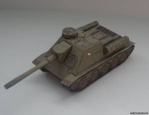 Модель истребителя танков СУ-100 из бумаги/картона